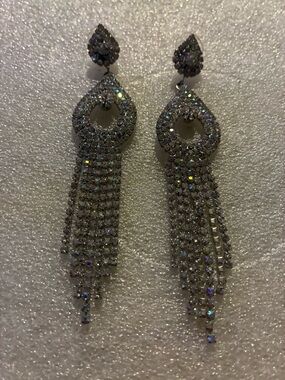 Sparkling Silver Rhinestone Teardrop Fringe Earrings